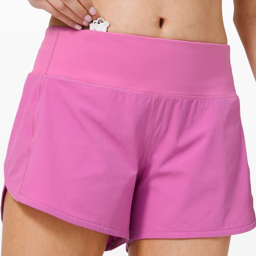 Lululemon mid rise SPEED UP Shorts